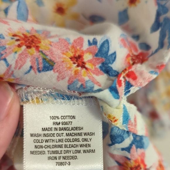 Vibrant 100% Cotton Floral Button-Down Shirt - Picture 3 of 3